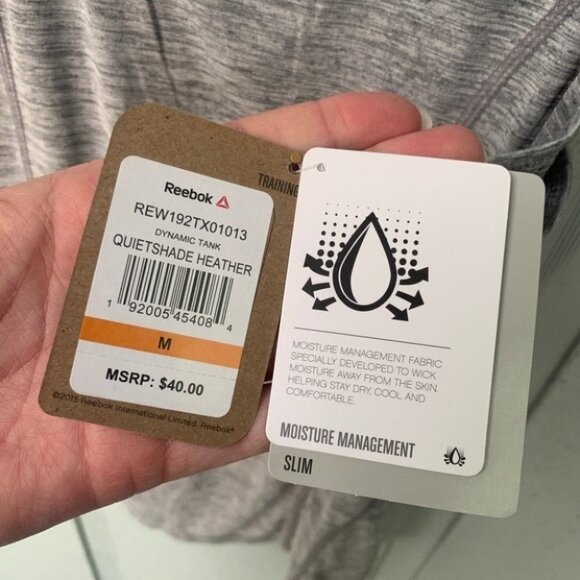 •- NWT Reebok Dynamic Slim Racerback Tank - Picture 5 of 9